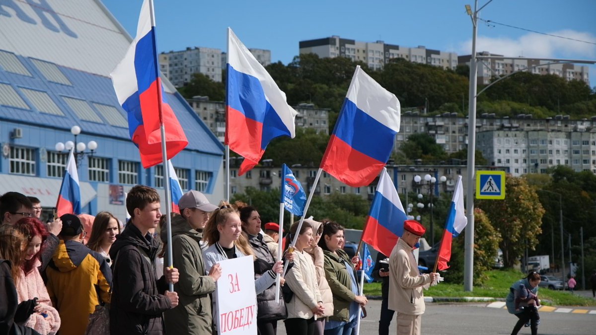 Патриотическая акция в поддержку специальной военной операции прошла в Вилючинске на Камчатке